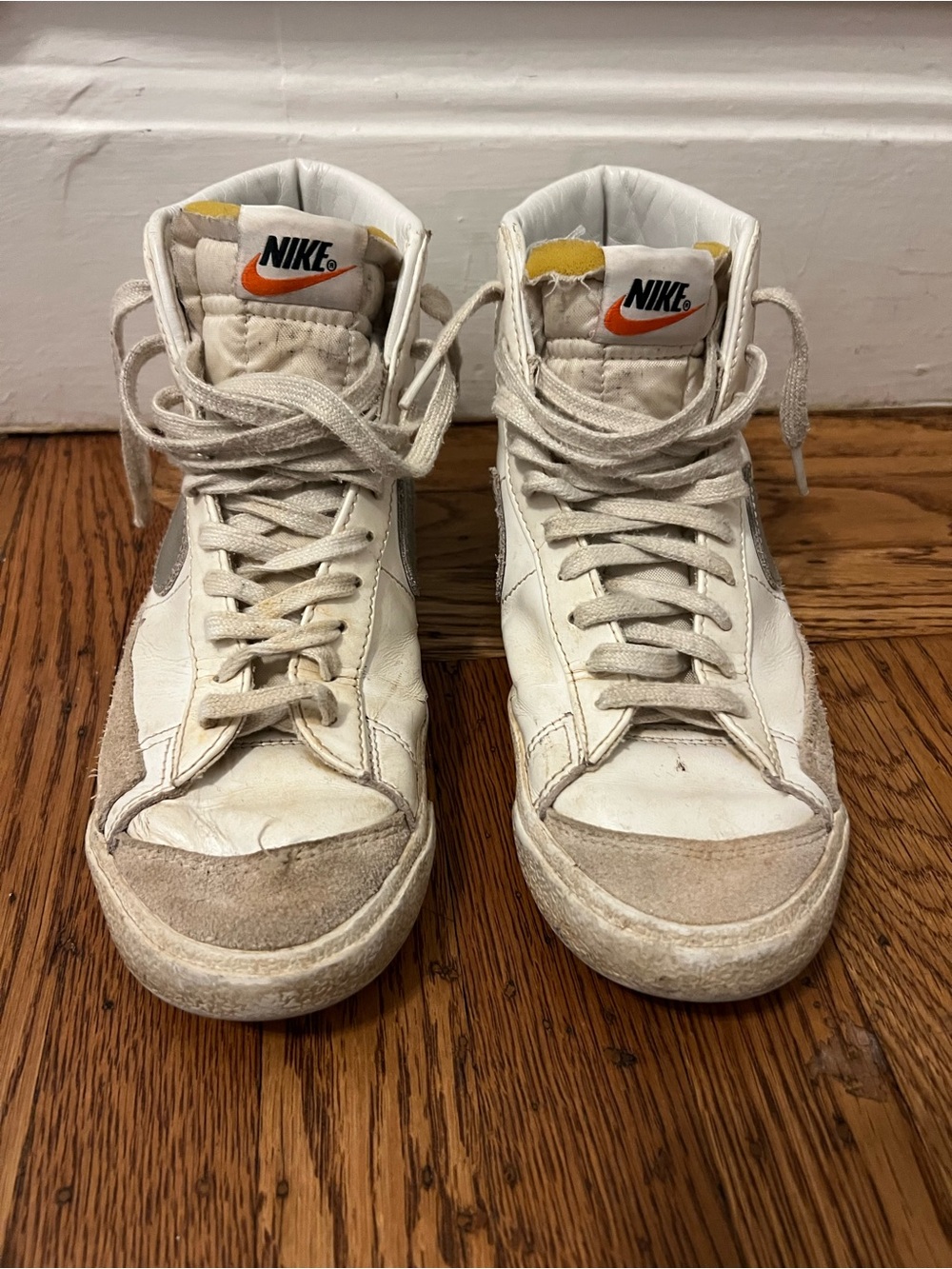 Women’s size 8 mid 77 Nike Blazer White High-Top Sneakers